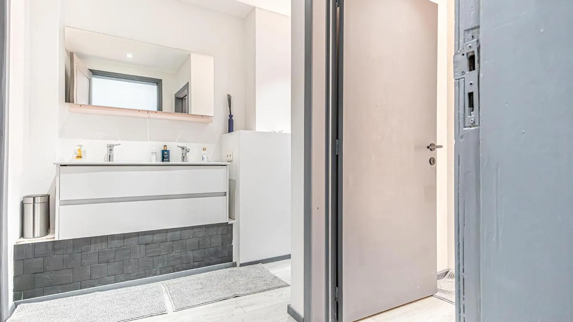 3 Lovely Comfortable Studios At Heart Of Gent